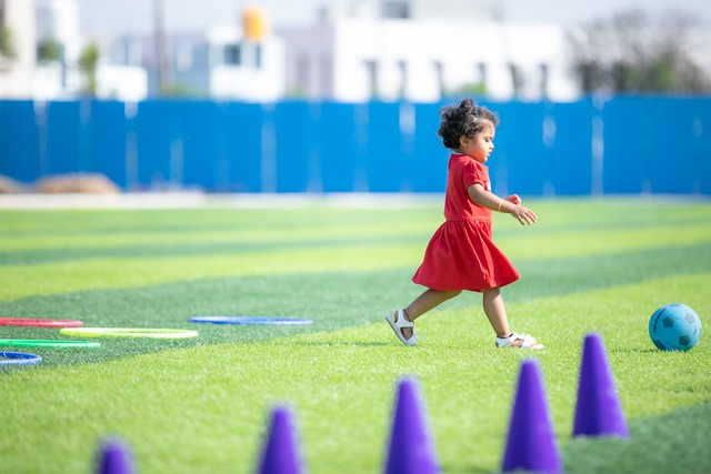 奎因垃圾时间偷袭抢断铁血扣篮，克雷伊奇不满怒喷引发冲突